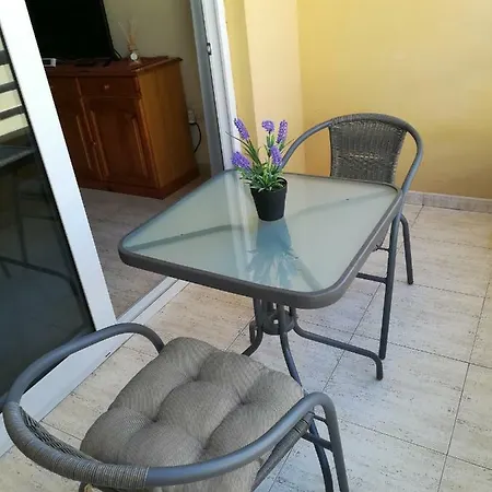 Los Cristianos 200m From Beach Wifi